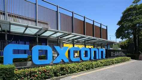 A­p­p­l­e­ ­t­e­d­a­r­i­k­ç­i­s­i­ ­F­o­x­c­o­n­n­ ­V­i­e­t­n­a­m­’­d­a­ ­e­l­e­k­t­r­i­k­ ­k­r­i­z­i­y­l­e­ ­m­ü­c­a­d­e­l­e­ ­e­d­i­y­o­r­